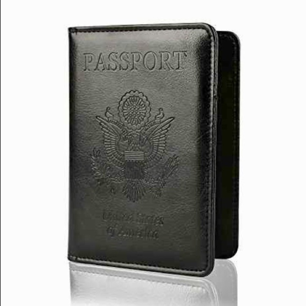 ✈️✨Passport Holder!✨✈️